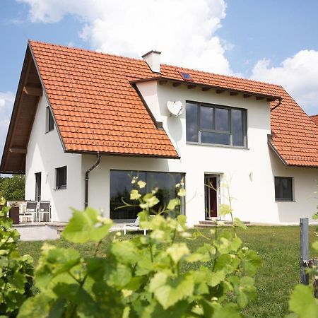 Winzerhof Familie Kloeckl Apartment Klöch Exterior foto